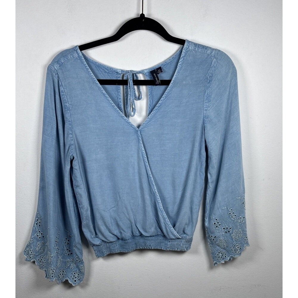 D&KADE Coastal Chic Boho Blue Wrap Crop Top M Eyelet Cottagecore Blouse